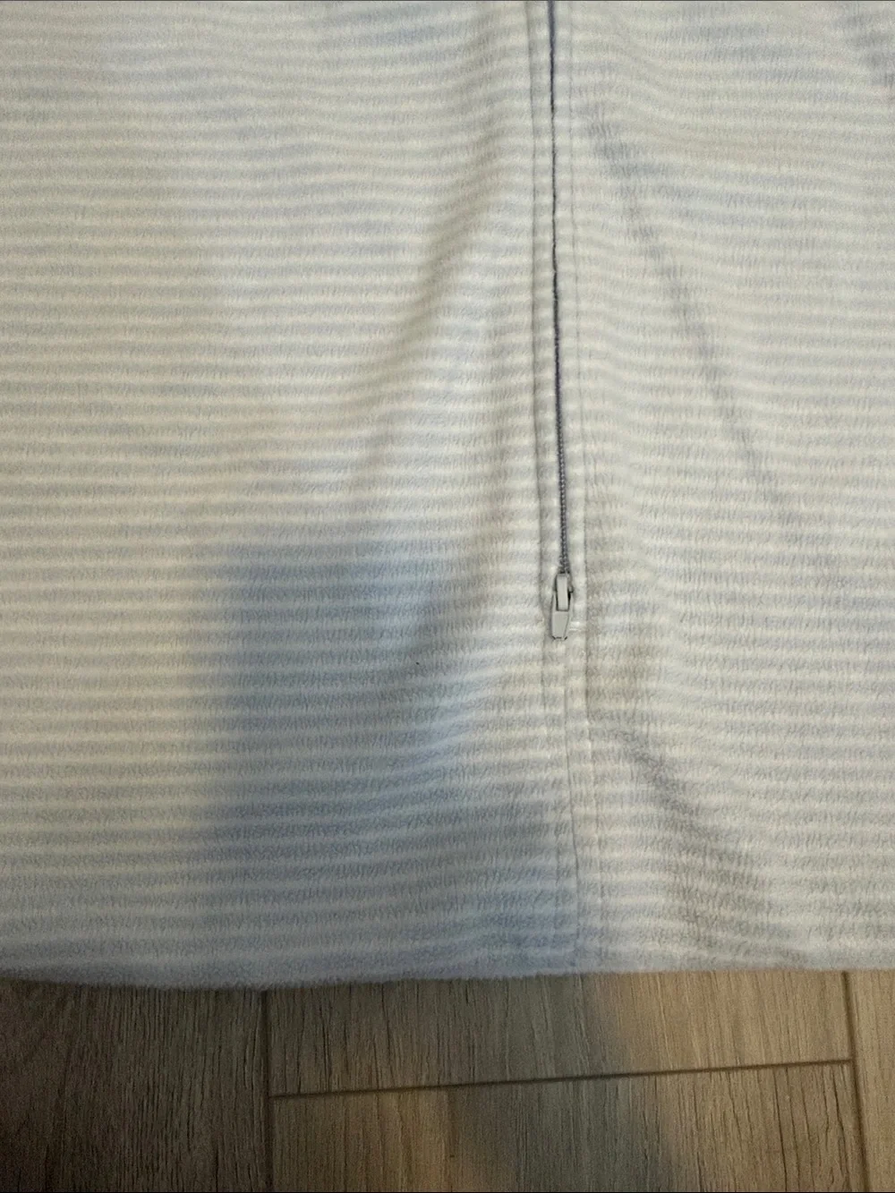 Halo Size M Baby Sleeveless Wearable Blanket in White and Light Gray Stripe